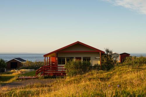 Langanesbyggð Haus | Dreamy Cabin with Sea Views, North Iceland
