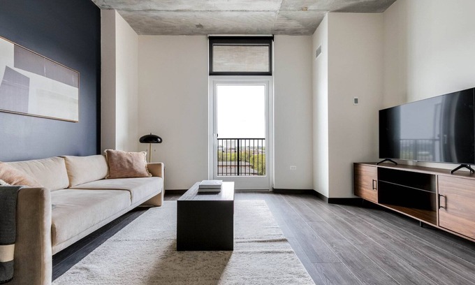 Near West Side Wohnung | Dreamy West Loop 1BR w/ Rooftop & Dog Wash, nr L, by Blueground