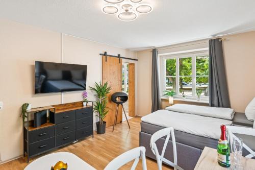 Mickten Wohnung | DresdenStay Nähe Elbepark 2 Schlafzimmer Kamin PS4