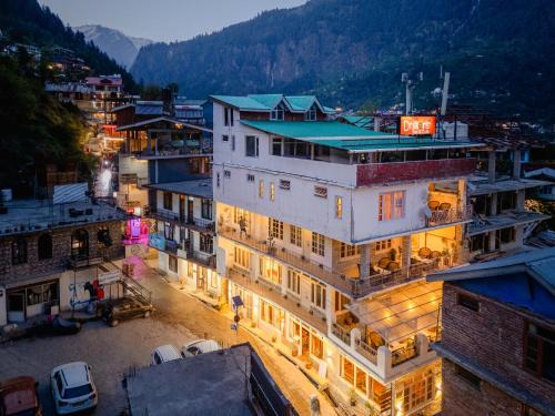 Old Manali Haus | Drifters Inn - The Hidden Tribe
