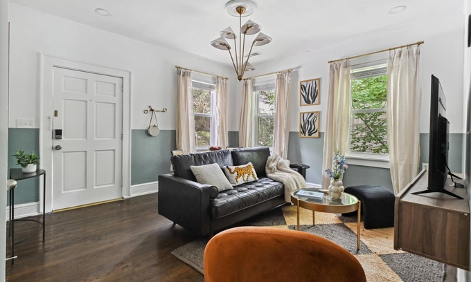 East Side Wohnung | Druid Dreamscape by Minty Living