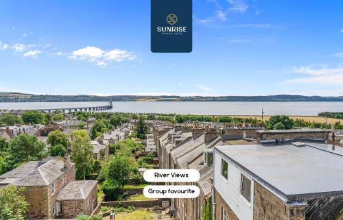 Dundee Wohnung | DUPLEX - INVOICE and REDUCED PRICE only via SUNRISE SHORT LETS DUNDEE, 5 Bed Rooms, Amazing Views, Fully Equipped, Free Parking, WiFi, FAVOURITE for Groups & Businesses, Food, Bars, Shops, Library, River Views, Long Stays