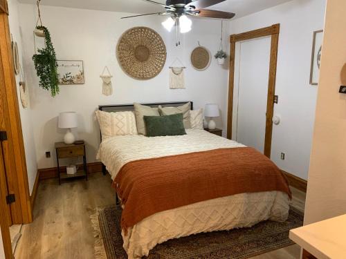 Wilburton Haus | duplicate close