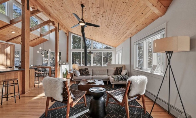 Durango Haus | Durango Mountain House with Hot Tub and Views - great location