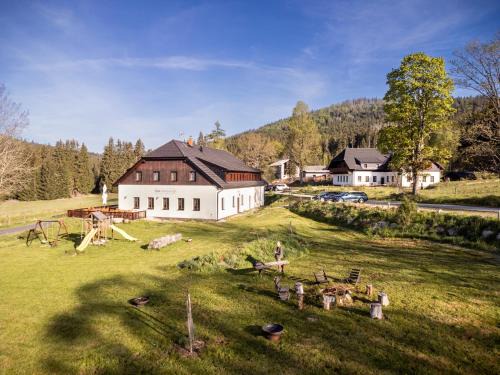 Strazny Haus | Dvůr Lískový vrch