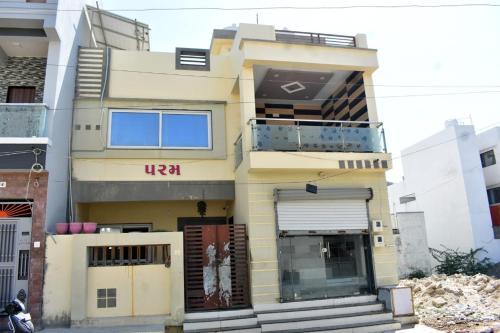 Dwarka Haus | DYO Dwarka Param Bungalow