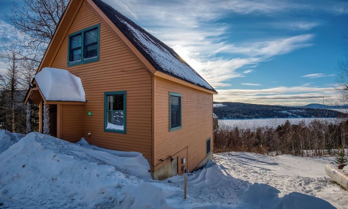 Rangeley Haus | Gemütliche Hütte mit herrlichem Blick auf den Rangeley Lake!
