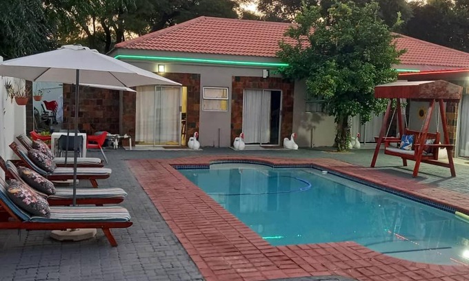Gaborone Bed & Breakfast | Eagles Nest Self-Catering Apartments