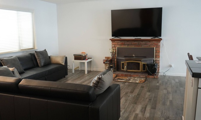 Upper Kingsbury Haus | Eagles Nest @ Upper Kingsbury