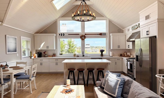 Center Moriches Hütte | Brandneu!!! Ostende Hütte am Wasser entlang!