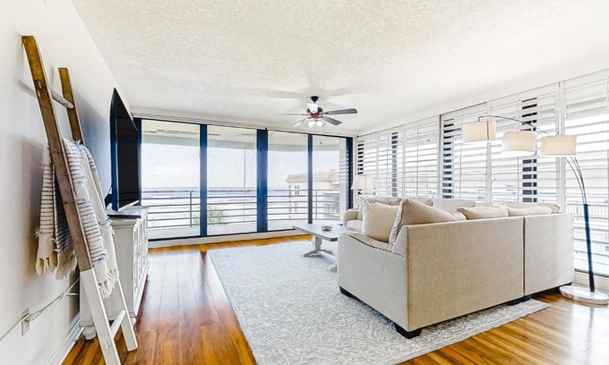 New Smyrna Beach Haus | Ebb Tide Resort