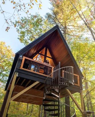 Springvale Haus | Eco-Friendly Solar Powered A-Frame Treehouse with Hot Tub and Private Dock on Littlefield Pond, near Wells, Maine