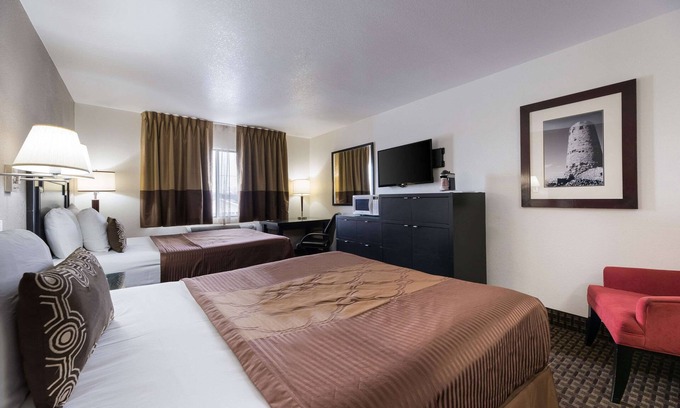 Williams Hotel | Econo Lodge Inn & Suites Williams - Grand Canyon Area