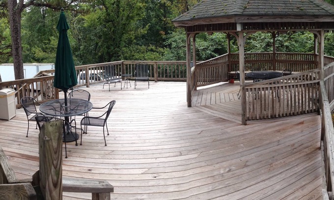 Eureka Springs Hotel | Edelweiss Inn