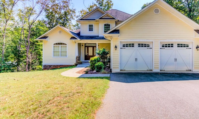 Westlake Corner Haus | Edelweiss - Lakefront home with view, private dock, pool table, 3 primary suites