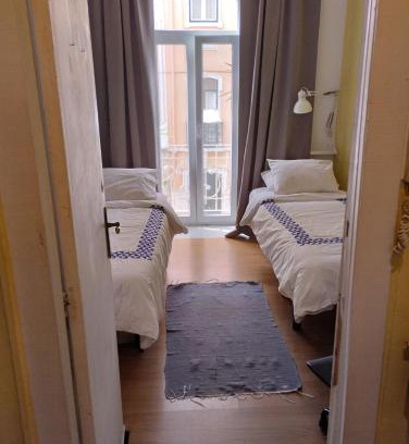 Lisbon Old Town Haus | Edith Cavell10 Lisbon Guest House