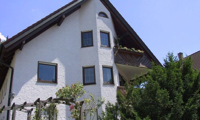 Munchen District Wohnung | edle 2Zimmer.FeWo.55qm. in Gräfelfing bei München
