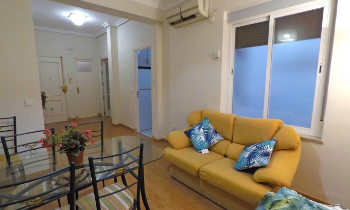 Centro Comercial Wohnung | Eduardo Lucena 5, Los Patios