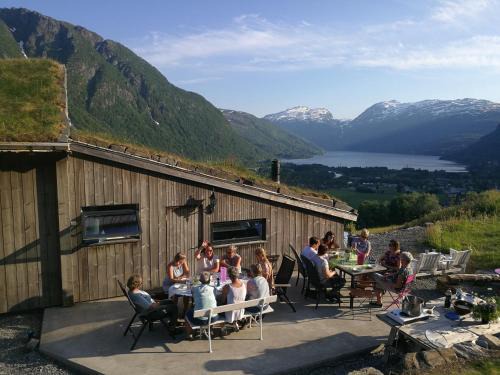 Roldal Haus | Ein heilt spesiell låve i Røldal
