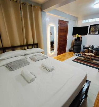 Legazpi Haus | EJ's Guesthouse - Legazpi City