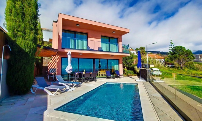 Prazeres Haus | Elísio do Mar by LovelyStay