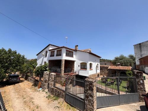 Navalcan Haus | El Mirador de Gredos en Navalcán