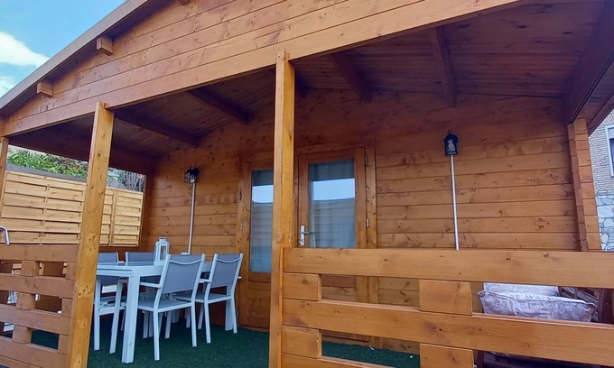 Barrio de la Vega Haus | El Mirador de Santiago. Casa Sierra Nevada. Bungalow de Madera con Piscina