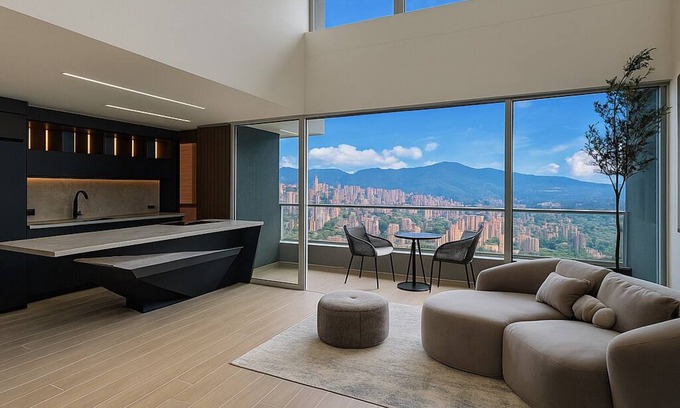 Buenos Aires Wohnung | El Poblado Luxury 2 story Penthouse 4BR amazing, spacious with Breathtaking View