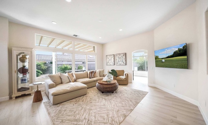 Desert Palms Haus | Elegant 2 BR 2 BA, Private Patio in Sun City