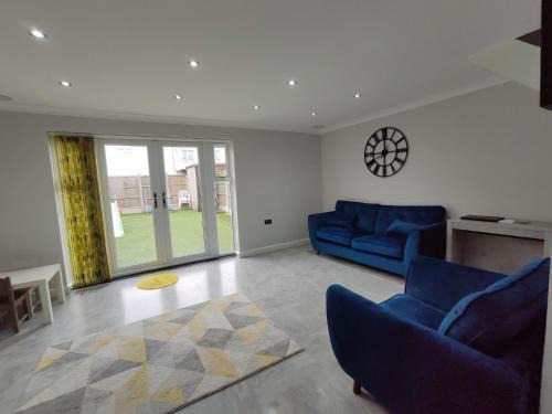 South Ockendon Haus | Elegant 3-Bedroom Home, sleeps up to 5 guest.