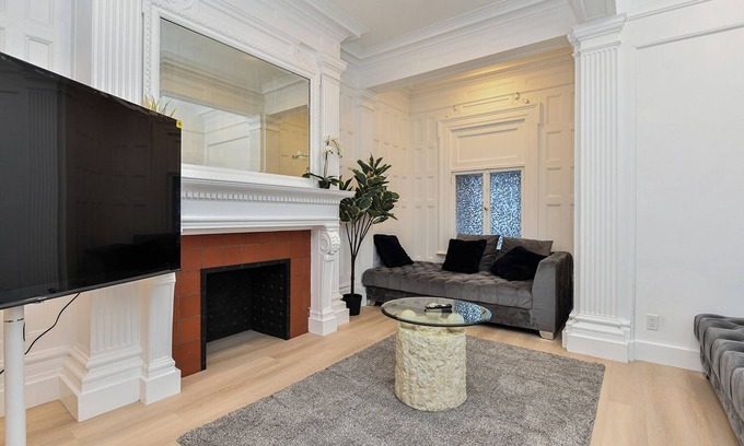 Upper West Side Wohnung | Elegant 4BR Luxury Duplex in chic Upper West Side
