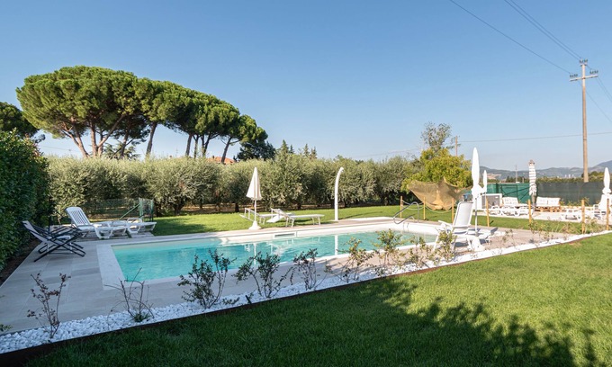 Bastia Umbra Wohnung | Elegant and quiet, a studio apartment for two a few miles from Assisi