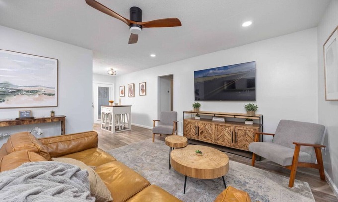 Columbus Wohnung | Elegant APT/ 8mi to FT Moore/ walk to Lakebottom