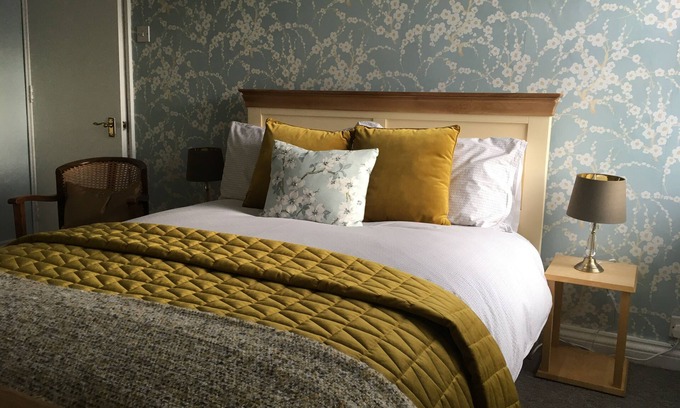 Bath Wohnung | Die elegante Georgian Maisonette im Stadtzentrum ist über die beiden besten Geschäfte verteilt