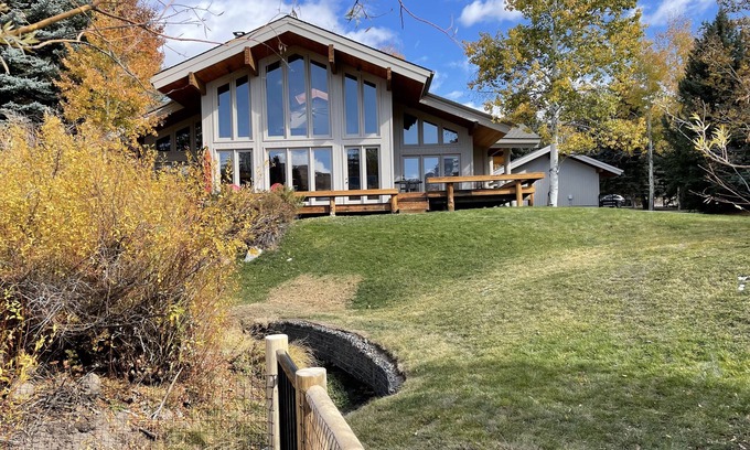 Sun Valley Haus | Elegant Elkhorn Home with BALDY Views