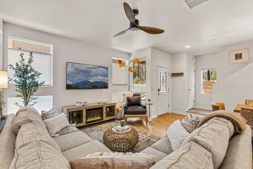 Flagstaff Haus | Elegant New Construction Bungalow with Scenic Forest Views