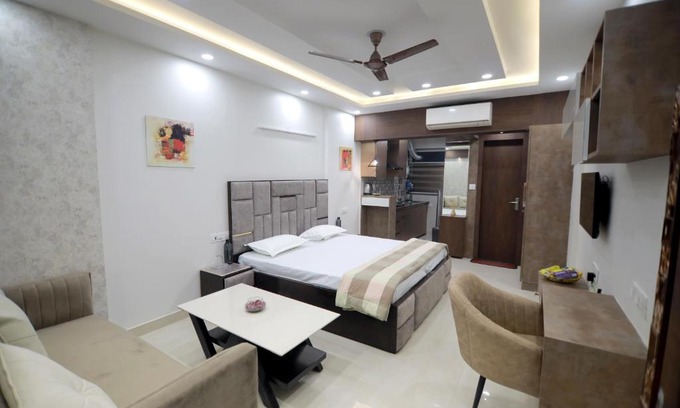 New Delhi Wohnung | Elegant Studio Apartment in Central Delhi