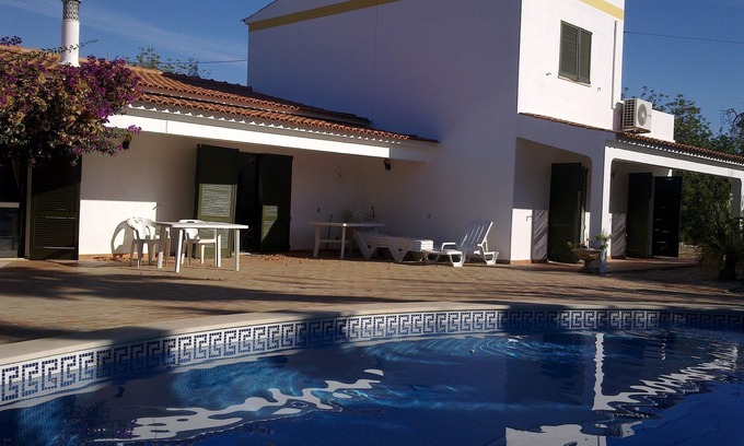 Santo Estevao Villa | Elegante Villa mit privatem Pool für 2-12 Personen Tavira