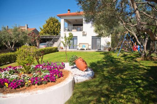 Nea Propontida Villa | ELENA'S VILLA WITH VIEW