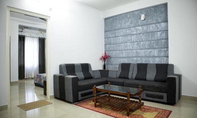 Guruvayur Wohnung | Elite Dharshan H5 - AC 2 BHK Apartment near Guruvayur Temple