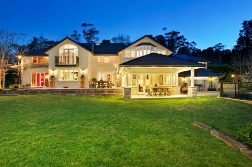 Leura Haus | Ellengowan In Leura on 2 acres