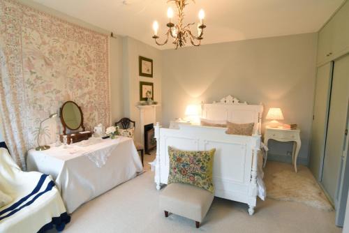 Castle Cary Haus | Ellesmere House