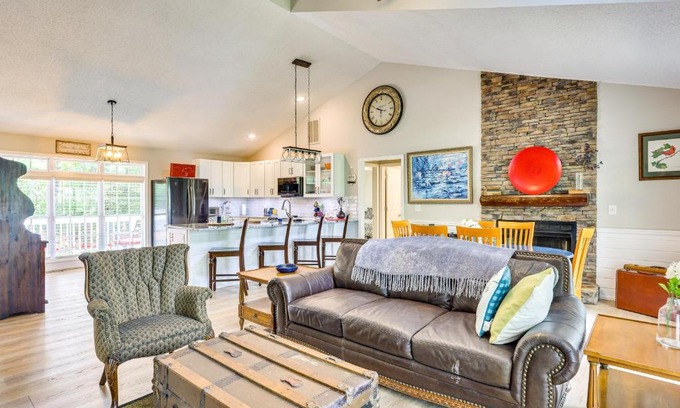 Ellijay Haus | Ellijay Escape Hike, Shop, Explore and More!