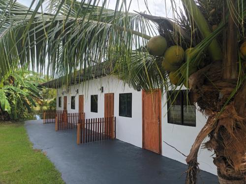 Rayong Haus | Elsewhere bar and resort Grants Place Rayong