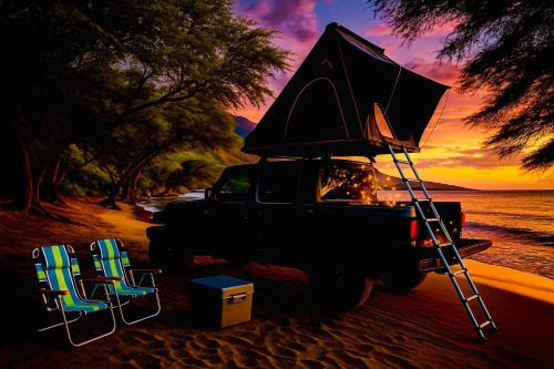 Paia Wohnung | Embark on a journey through Maui with Aloha Glamp's jeep and rooftop tent allows you to discover diverse campgrounds, unveiling the island's beauty from unique perspectives each day