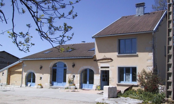 Saint-Pierre Wohnung | Ferienhaus in einem alten renovierten Bauernhof im Haut-Jura