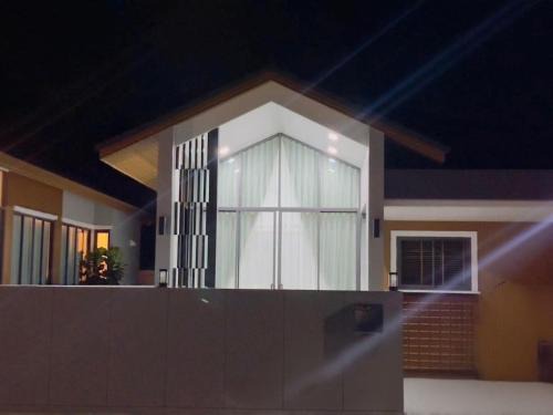 Krabi Villa | Emmaree Villa