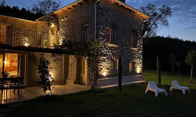 Ithomi Wohnung | Εn Kanalion