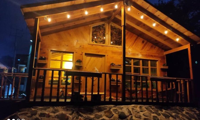 Juanacatlan Skihütte | Encantadora cabaña de madera, descanso y confort.