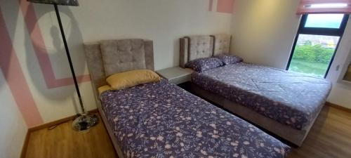 Hulu Kinta Wohnung | End Unit, The Cove Residence, Tambun 8 pax